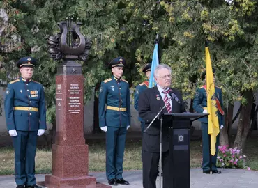 Памятный знак фронтовым композиторам Василию Агапкину и Илье Шатрову открыт в Тамбове